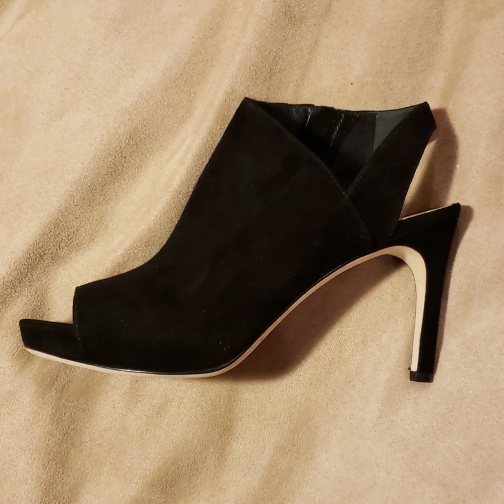 Via Spiga Jet Black Velvet Sophiscation!